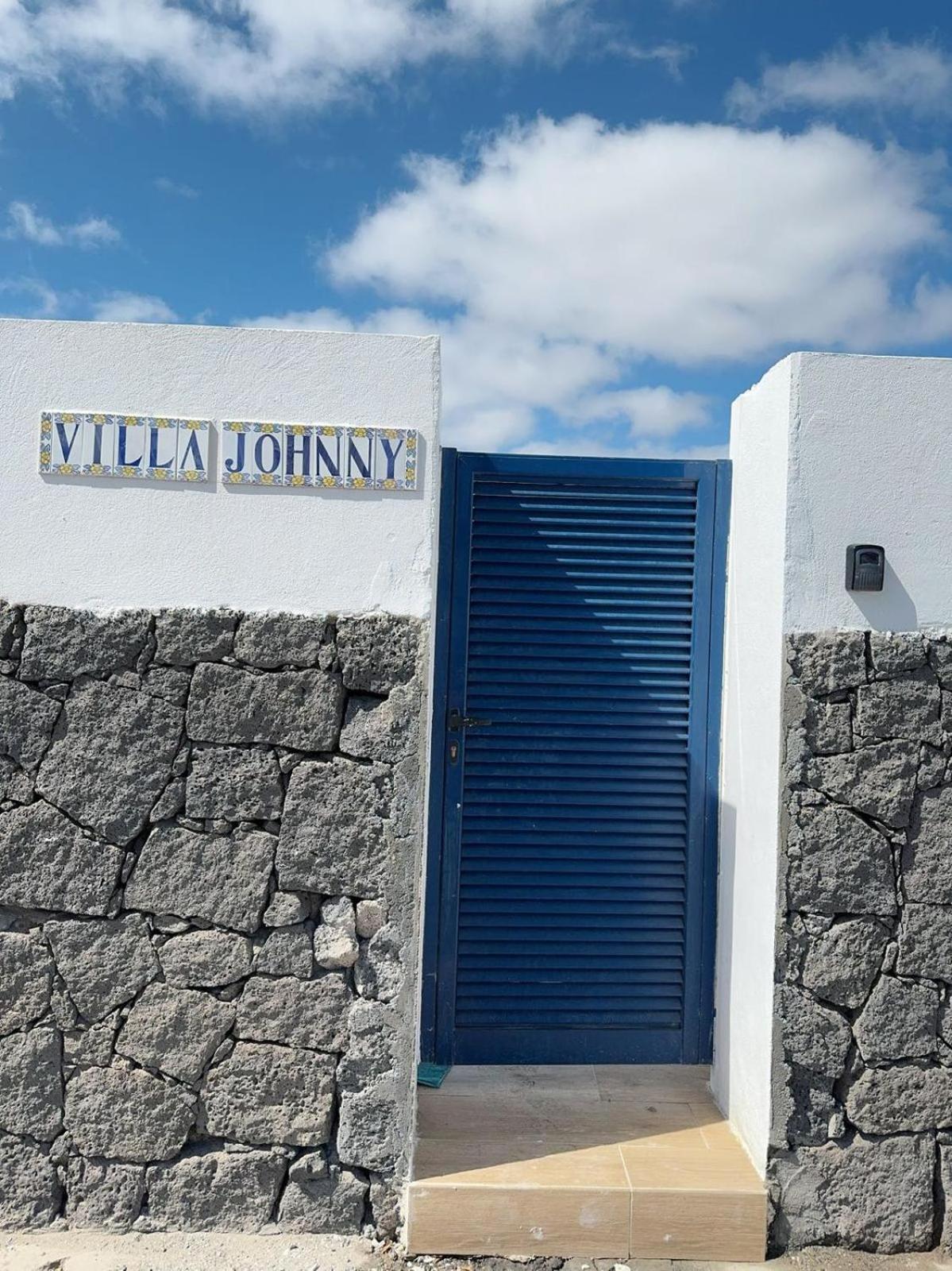 Villa Johnny Плая Бланка Екстериор снимка